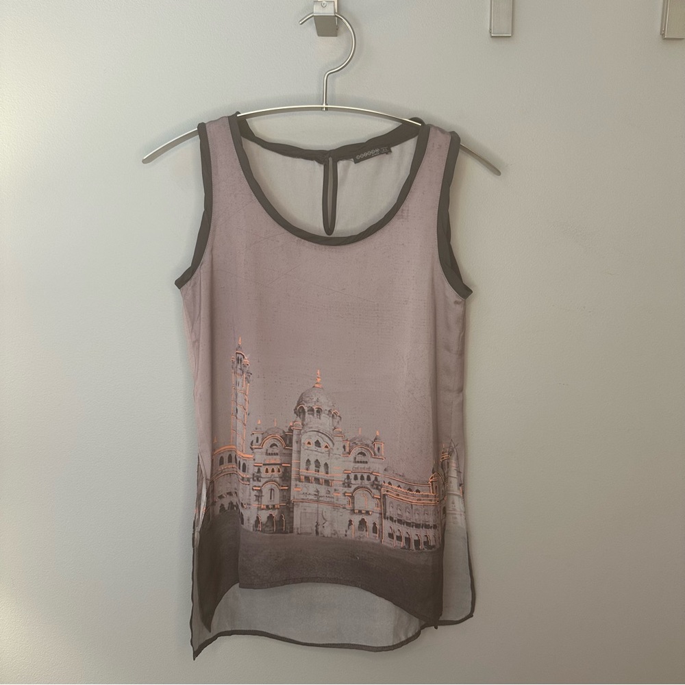 Bonobo Jeans Grey City Skyline with Orange Outline Tank Top — Size XS